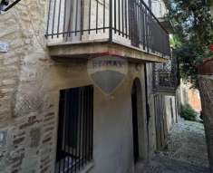 Foto Casa indipendente in vendita a Montefalco