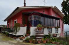 Foto Casa indipendente in vendita a Montesarchio