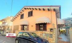 Foto Casa indipendente in vendita a Montesilvano - 4 locali 179mq