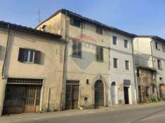 Foto Casa indipendente in vendita a Montevarchi - 6 locali 174mq