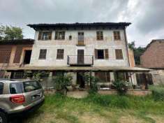 Foto Casa indipendente in vendita a Nizza Monferrato - 6 locali 251mq