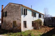 Foto Casa indipendente in vendita a Noventa Vicentina