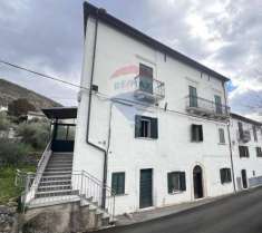 Foto Casa indipendente in vendita a Ofena