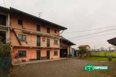 Foto Casa indipendente in vendita a Oleggio