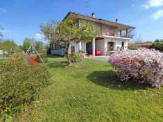 Foto Casa indipendente in vendita a Oleggio Castello