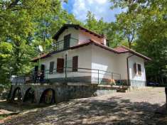 Foto Casa indipendente in Vendita a Pareto localit Vallacia