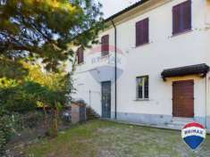 Foto Casa indipendente in vendita a Pavia - 12 locali 470mq