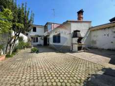 Foto Casa indipendente in vendita a Persico Dosimo - 4 locali 150mq