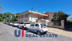 Foto Casa indipendente in vendita a Pescara