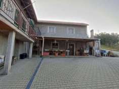 Foto Casa indipendente in vendita a Piana Crixia - 18 locali 528mq