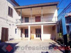 Foto Casa indipendente in vendita a Piedimonte San Germano - 5 locali 363mq
