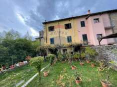 Foto Casa indipendente in vendita a Pieve Fosciana - 10 locali 140mq