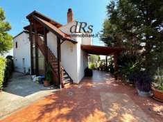 Foto Casa indipendente in vendita a Pisticci