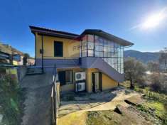 Foto Casa indipendente in vendita a Podenzana - 7 locali 270mq