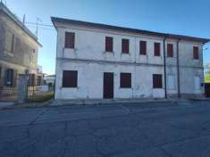 Foto Casa indipendente in vendita a Porto Tolle - 7 locali 190mq