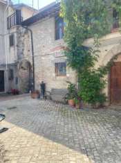 Foto Casa indipendente in vendita a Pozzaglia Sabina