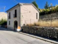 Foto Casa indipendente in vendita a Prata D'Ansidonia - 3 locali 100mq