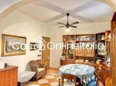 Foto Casa indipendente in vendita a Prato - 6 locali 360mq