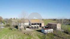Foto Casa indipendente in vendita a Quattro Castella - 10 locali 550mq