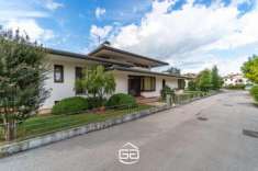Foto Casa indipendente in vendita a Quinto Vicentino - 5 locali 285mq