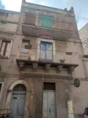 Foto Casa indipendente in vendita a Ragusa - 7 locali 140mq