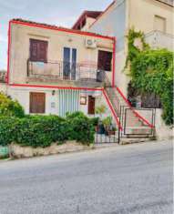 Foto Casa Indipendente in vendita a Ragusa, San Giacomo