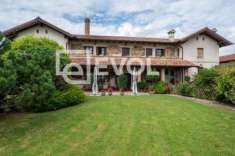 Foto Casa indipendente in vendita a Reana del Rojale - 18 locali 600mq