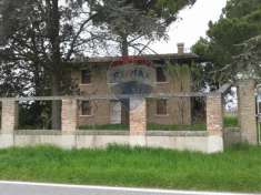 Foto Casa indipendente in vendita a Riva del Po