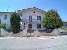 Foto Casa indipendente in vendita a Riva del Po