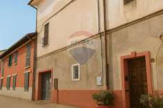 Foto Casa indipendente in vendita a Riva Presso Chieri