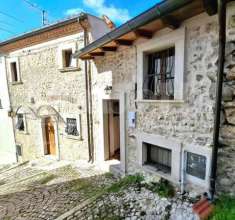 Foto Casa indipendente in vendita a Rocca Di Mezzo