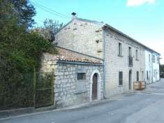 Foto Casa indipendente in Vendita a Roccaspinalveti C.SO UMBERTO I N.49