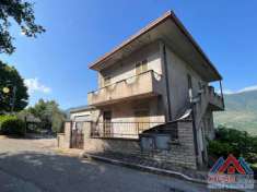 Foto Casa indipendente in vendita a Roccavivi
