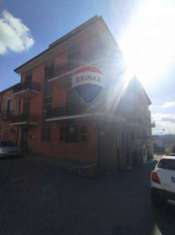 Foto Casa indipendente in vendita a Roggiano Gravina - 14 locali 382mq