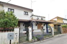 Foto Casa indipendente in vendita a Ronchi Dei Legionari