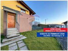 Foto Casa indipendente in vendita a Saltrio - 3 locali 109mq