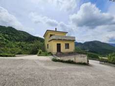Foto Casa indipendente in vendita a San Biagio Saracinisco