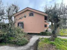 Foto Casa indipendente in Vendita a San Giovanni la Punta Via Morgioni