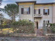 Foto Casa indipendente in vendita a San Mauro Pascoli - 7 locali 212mq