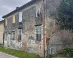 Foto Casa indipendente in Vendita a San Pietro di Morubio