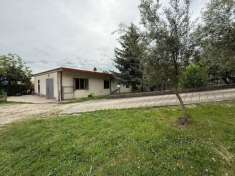 Foto Casa indipendente in vendita a San Valentino In Abruzzo Citeriore