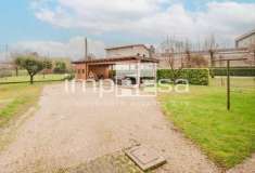 Foto Casa indipendente in vendita a San Vendemiano