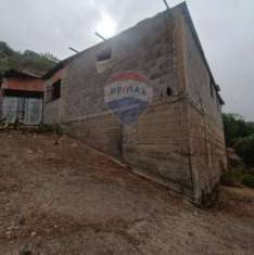 Foto Casa indipendente in vendita a Sant'Alessio Siculo