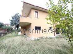 Foto Casa indipendente in vendita a Sant'Ambrogio Di Valpolicella