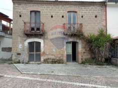 Foto Casa indipendente in vendita a Sant'Angelo A Cupolo - 4 locali 75mq