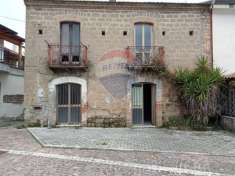 Foto Casa indipendente in vendita a Sant'Angelo A Cupolo