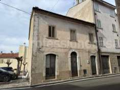 Foto Casa indipendente in vendita a Sant'Angelo Del Pesco - 8 locali 240mq