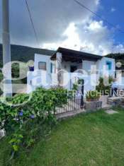 Foto Casa indipendente in vendita a Santa Marina Salina