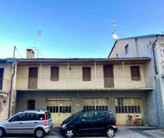 Foto Casa indipendente in vendita a Savigliano - 8 locali 296mq