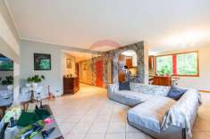 Foto Casa indipendente in vendita a Scanzorosciate